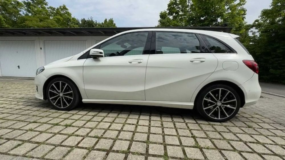 Mercedes-Benz B 200      2016