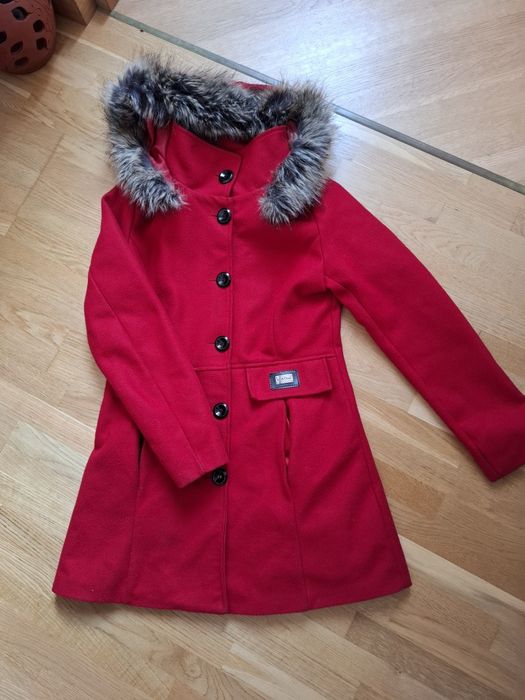 czerwony płaszcz damski  rozmiar S made in italy Klasyczny