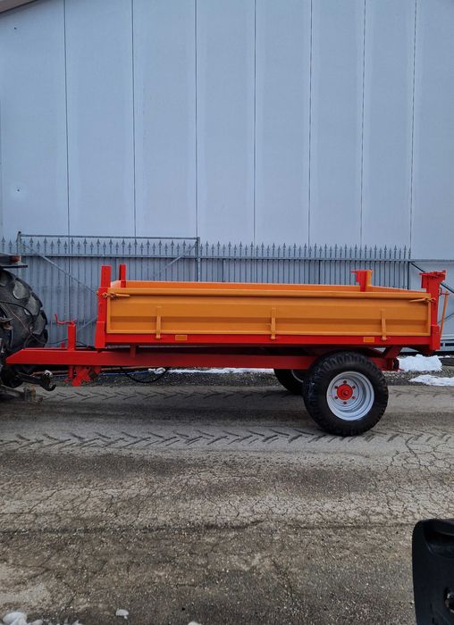 Przyczepa z kiprem Peecon