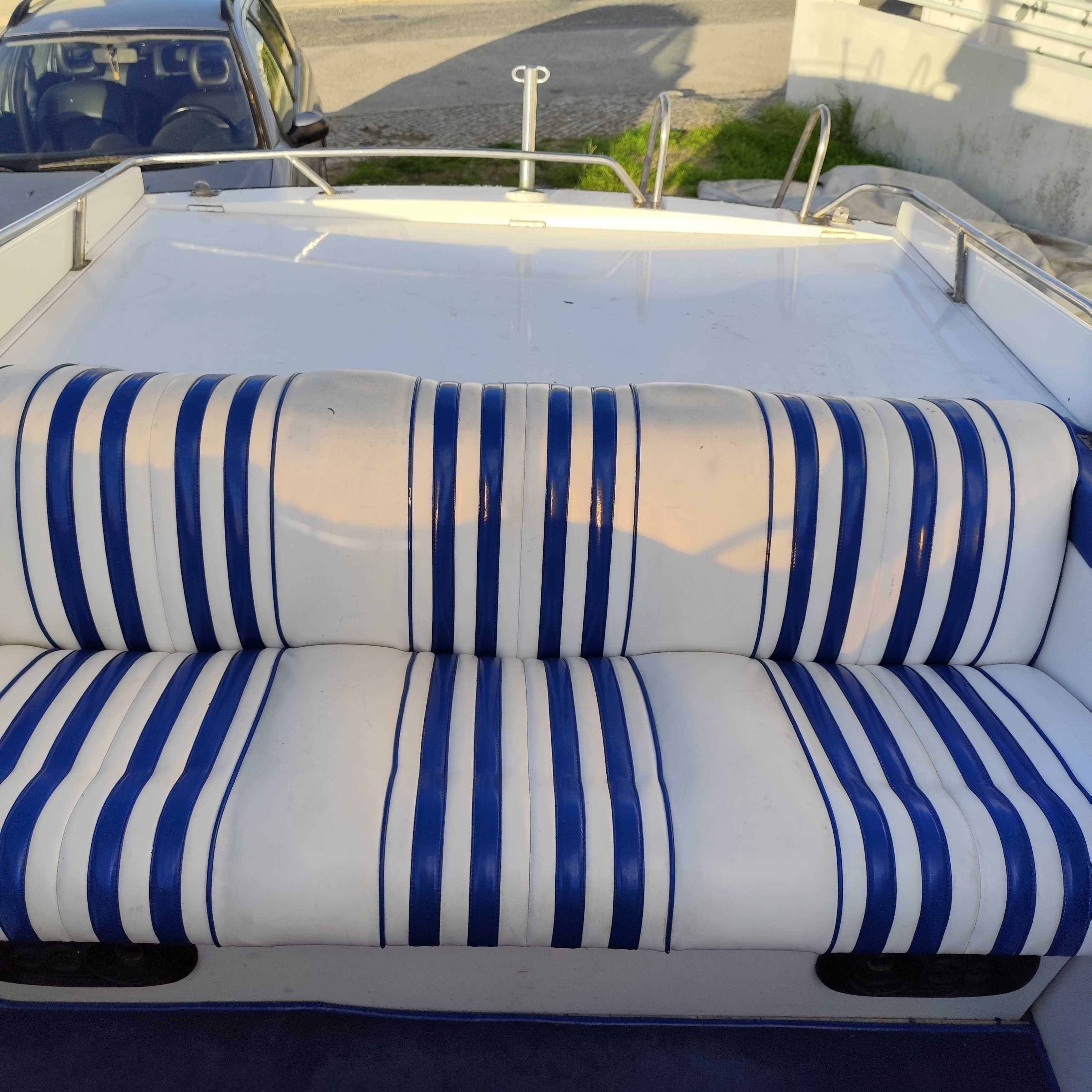 Lancha Autoconstrução c/ motor Mercruiser 230 hp 4 tempos