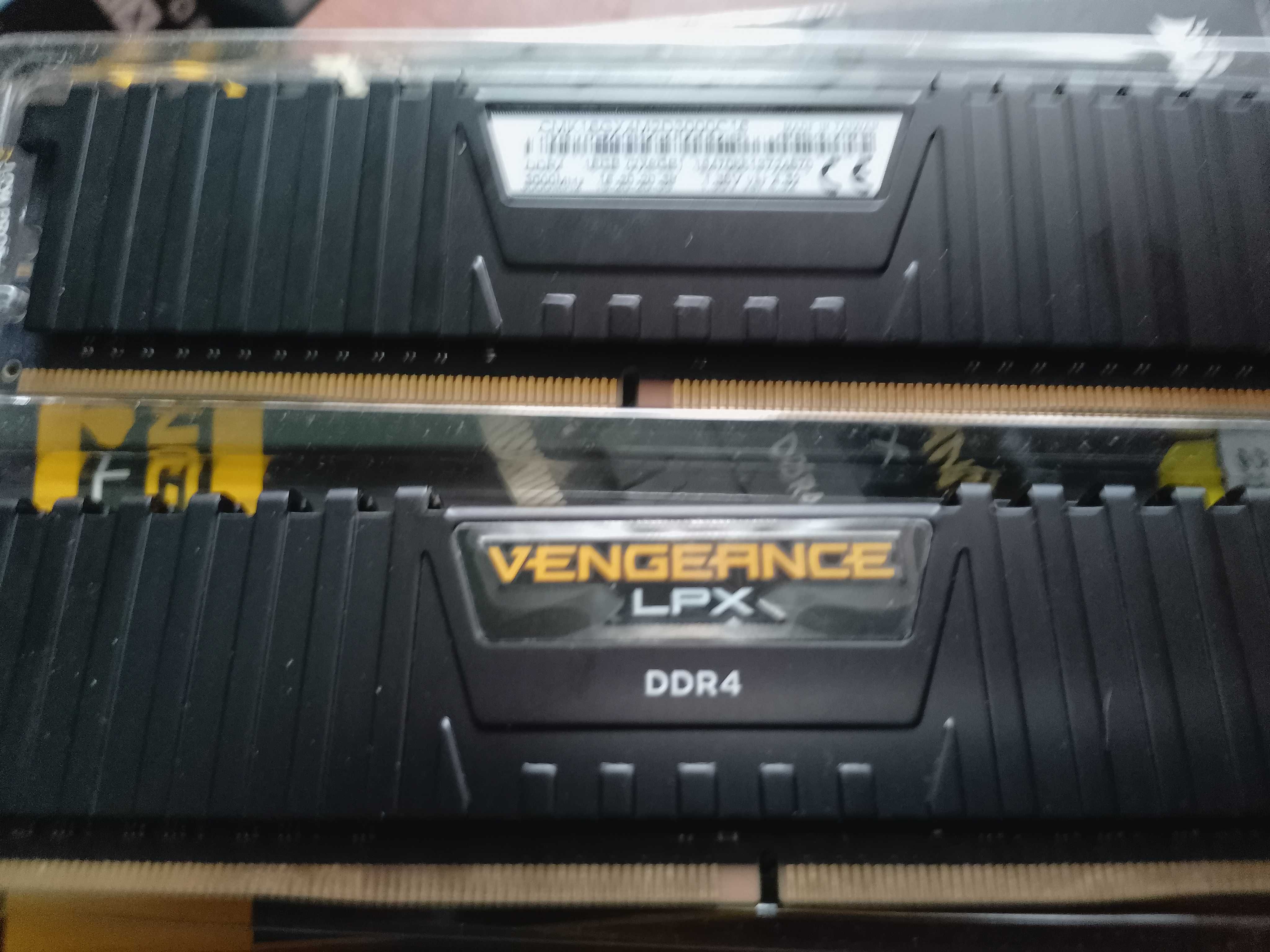 Corsair DDR4 16 Gb (2x8) 3000 MHz Vengeance LPX