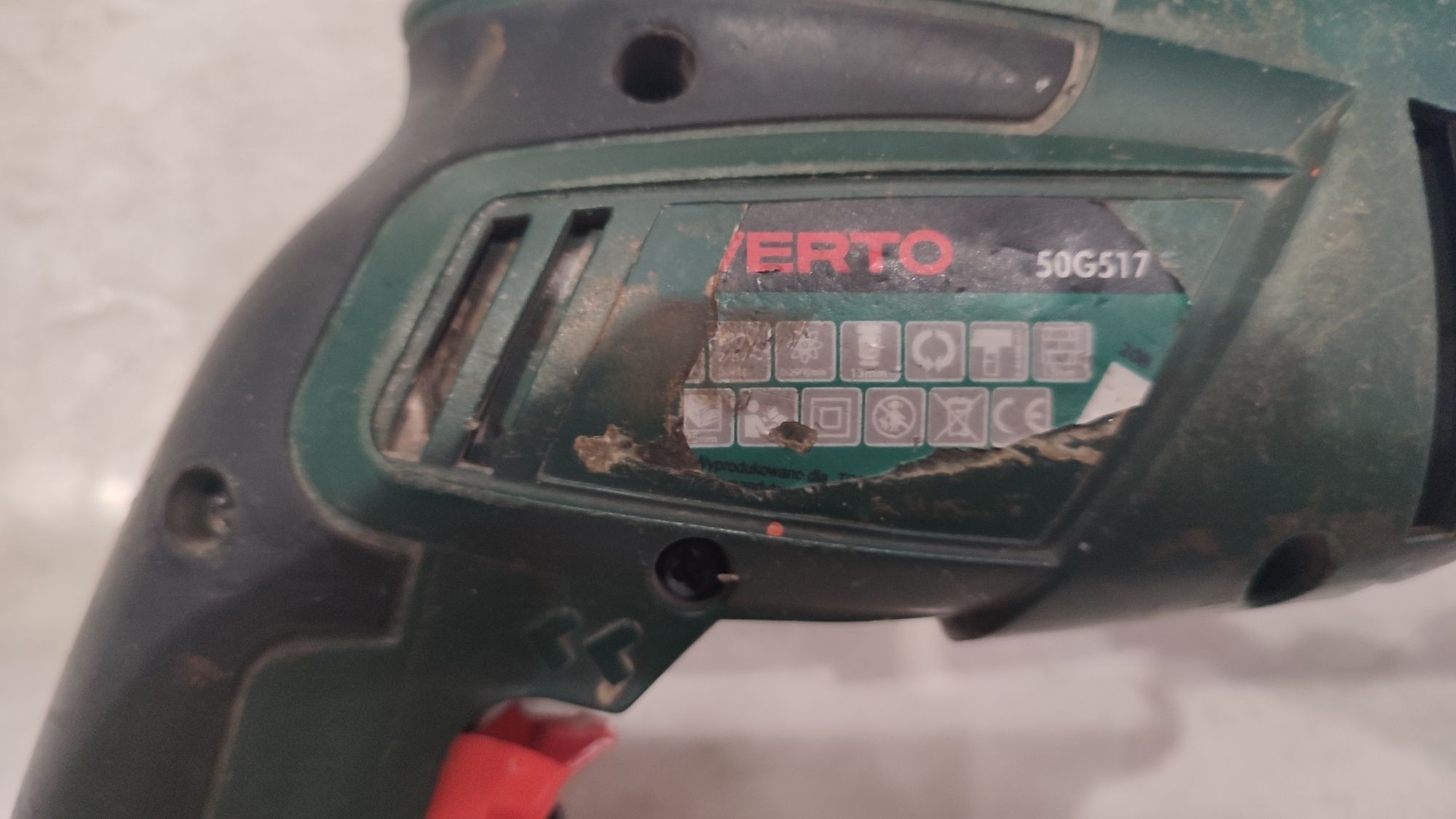Дриль ударний 710W VERTO 50G517