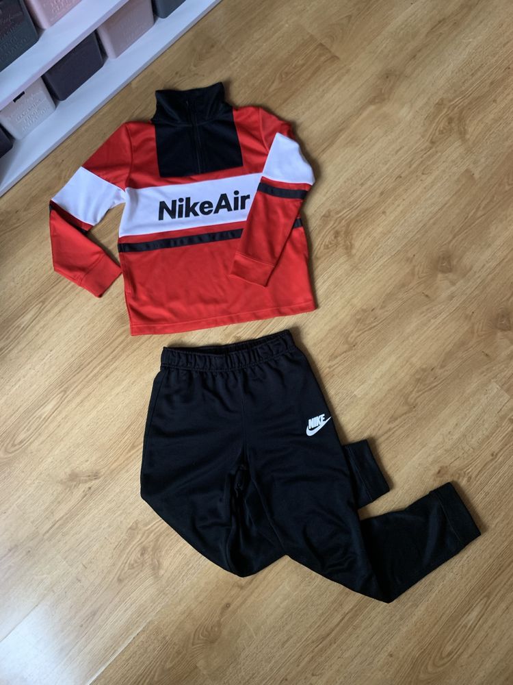 Спортивный костюм Nike AIR р.140-146