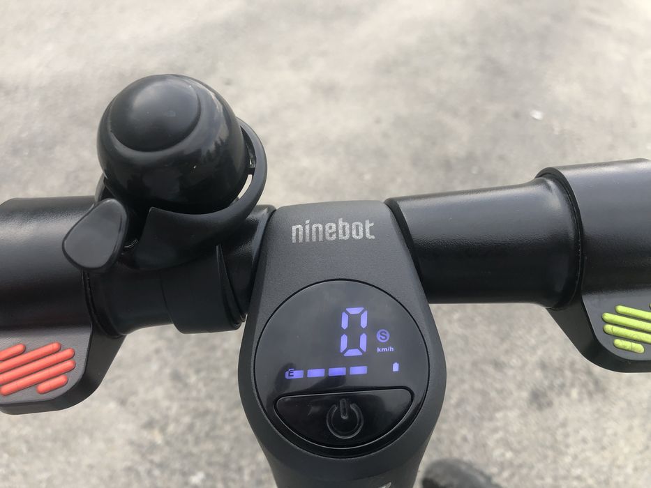 Електросамокат ninebot