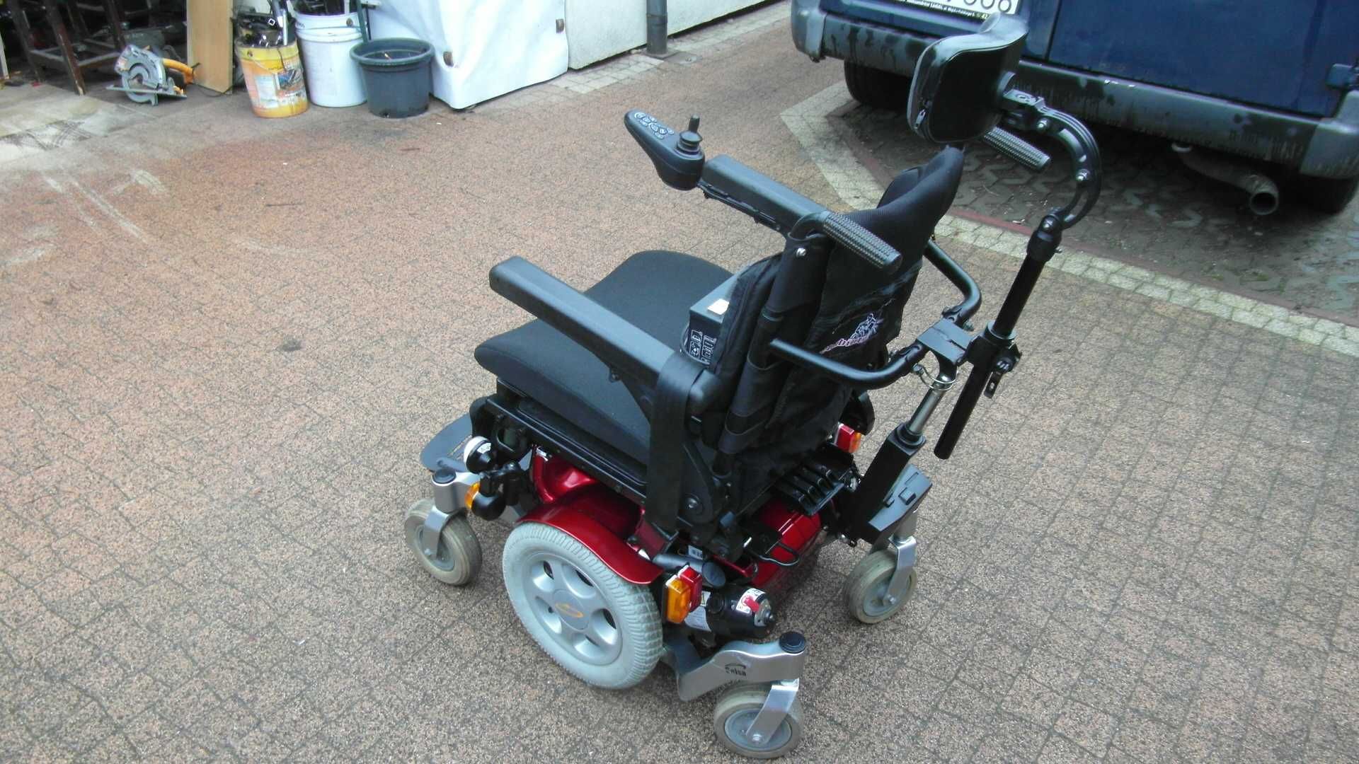 Wózek inwalidzki elektryczny Quickie Salsa