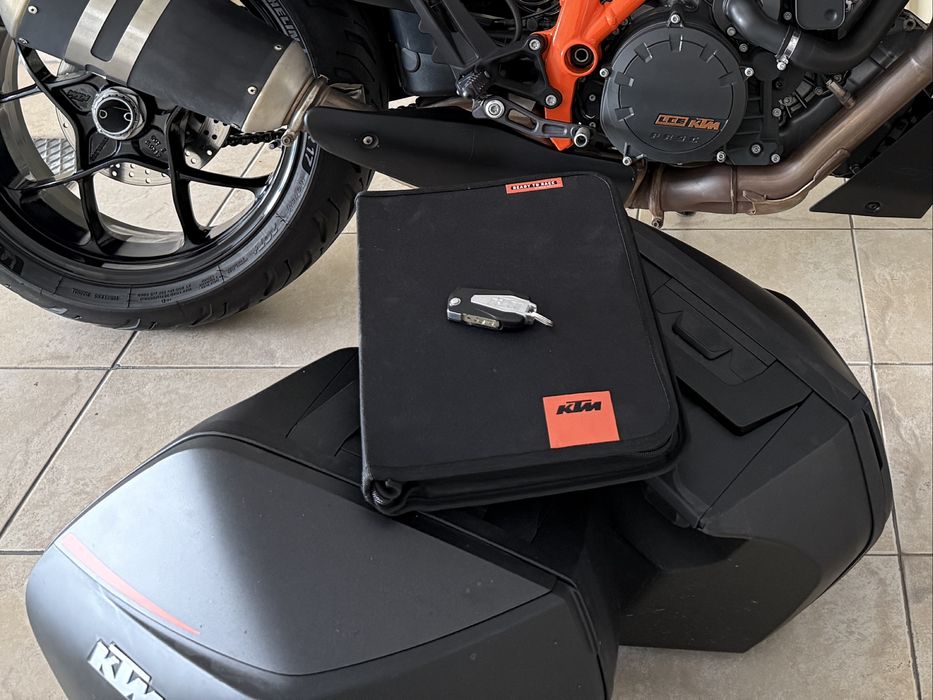 KTM 1290 Super Duke GT