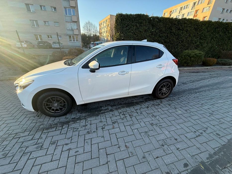 Mazda 2 Mazda 2. SkyPASSION. Pierwsza właścicielka. Bardzo mały przebieg