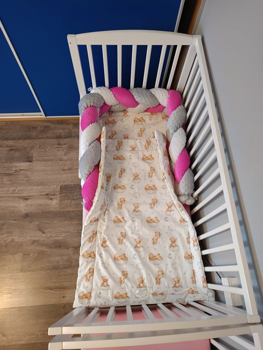 Sprzedam łóżeczko dziecięce