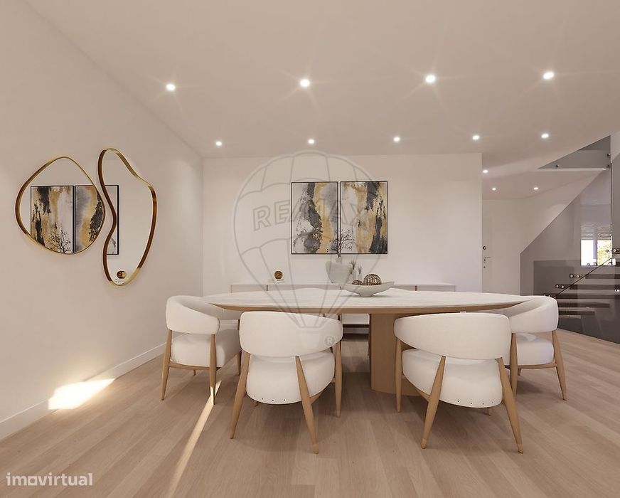 Moradia T4 para venda