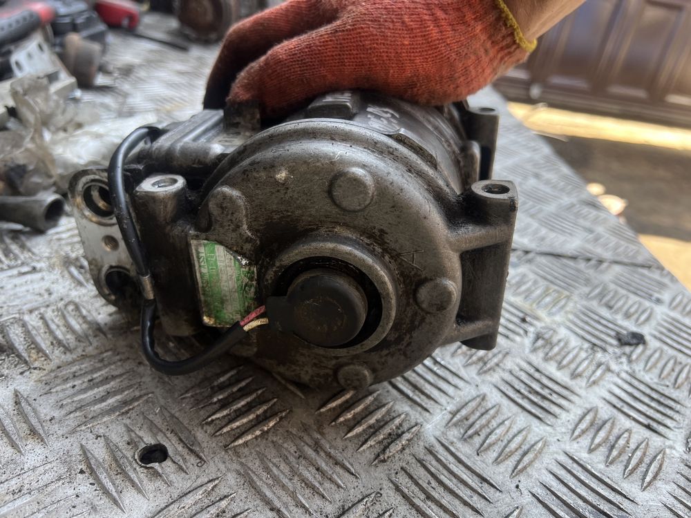 Компрессор кондиционера w163 mercedes мерседес мл