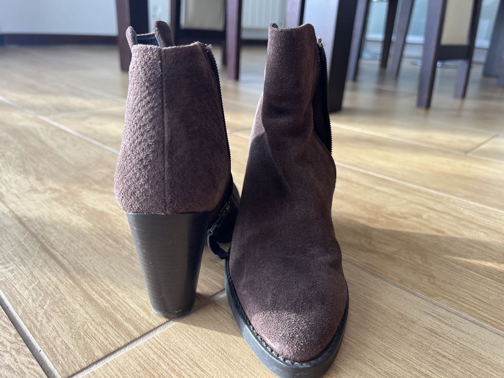 Buty Mango MNG botki zamszowe