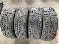 215/65/17 Pirelli Scorpion Winter