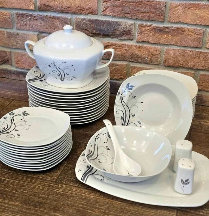 Serwis obiadowy na 12 osób