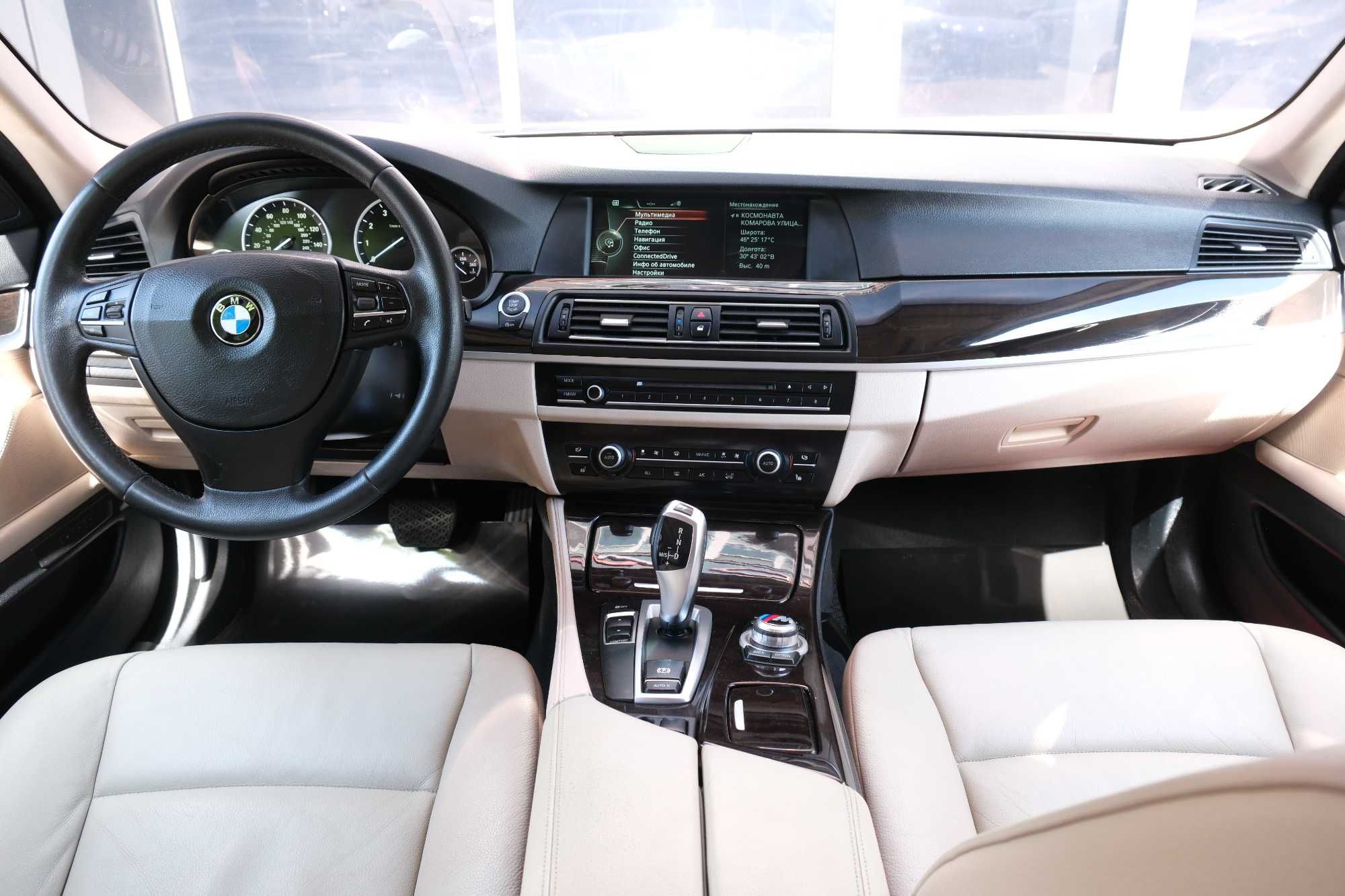 BMW 5 Автомобиль