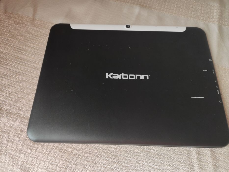 Планшет на запчастини Karbonn
