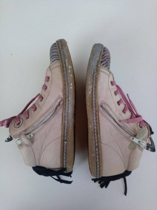 Buty ocra rozm 32 zebra/konik