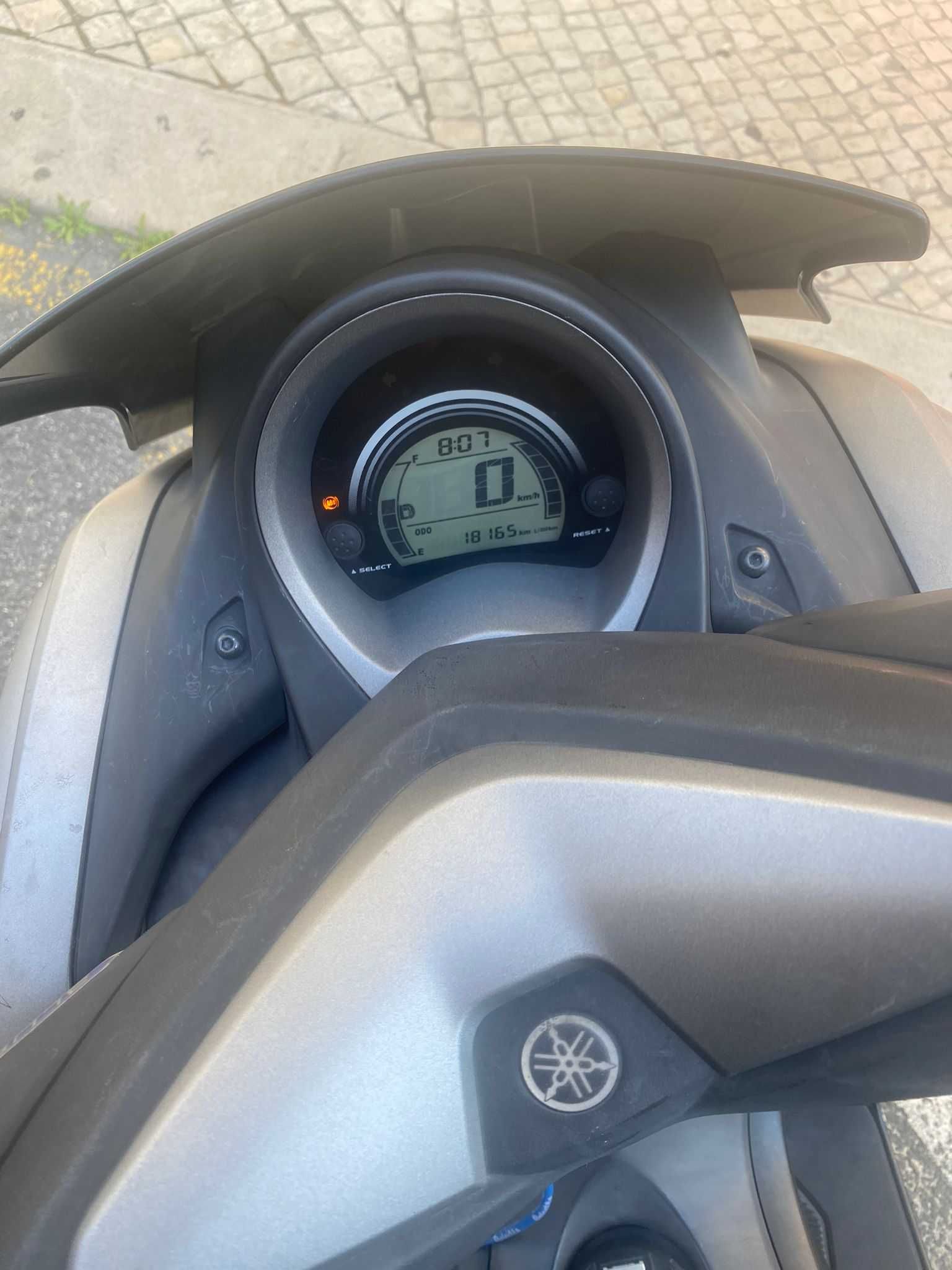 Yamaha nmax 125 18.000km
