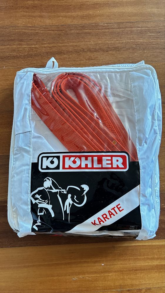 Vendo kimono karate com cinto laranja (para adulto) - marca Kohler