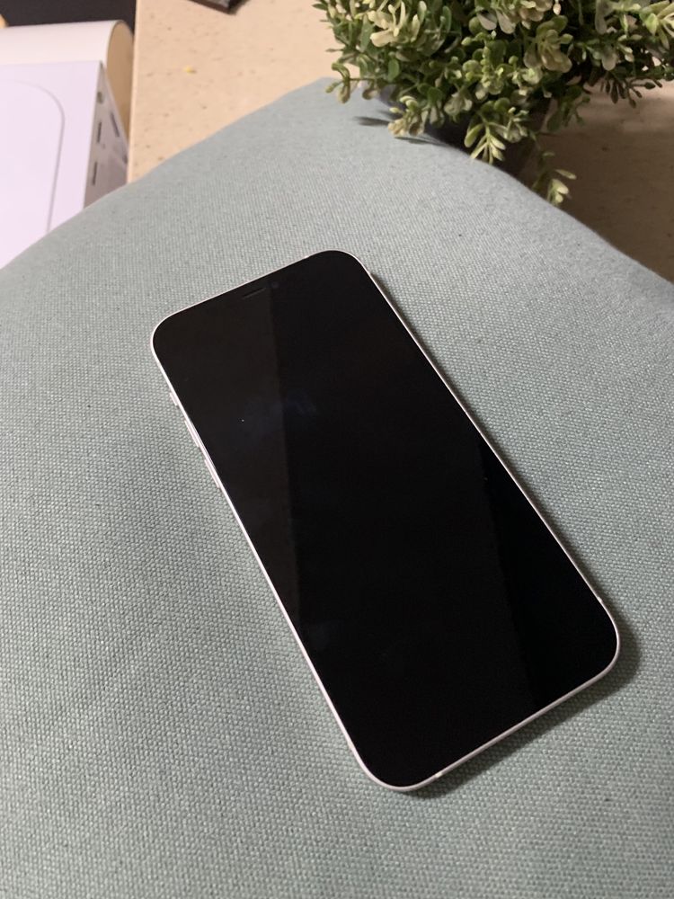 Iphone 12 64gb usado