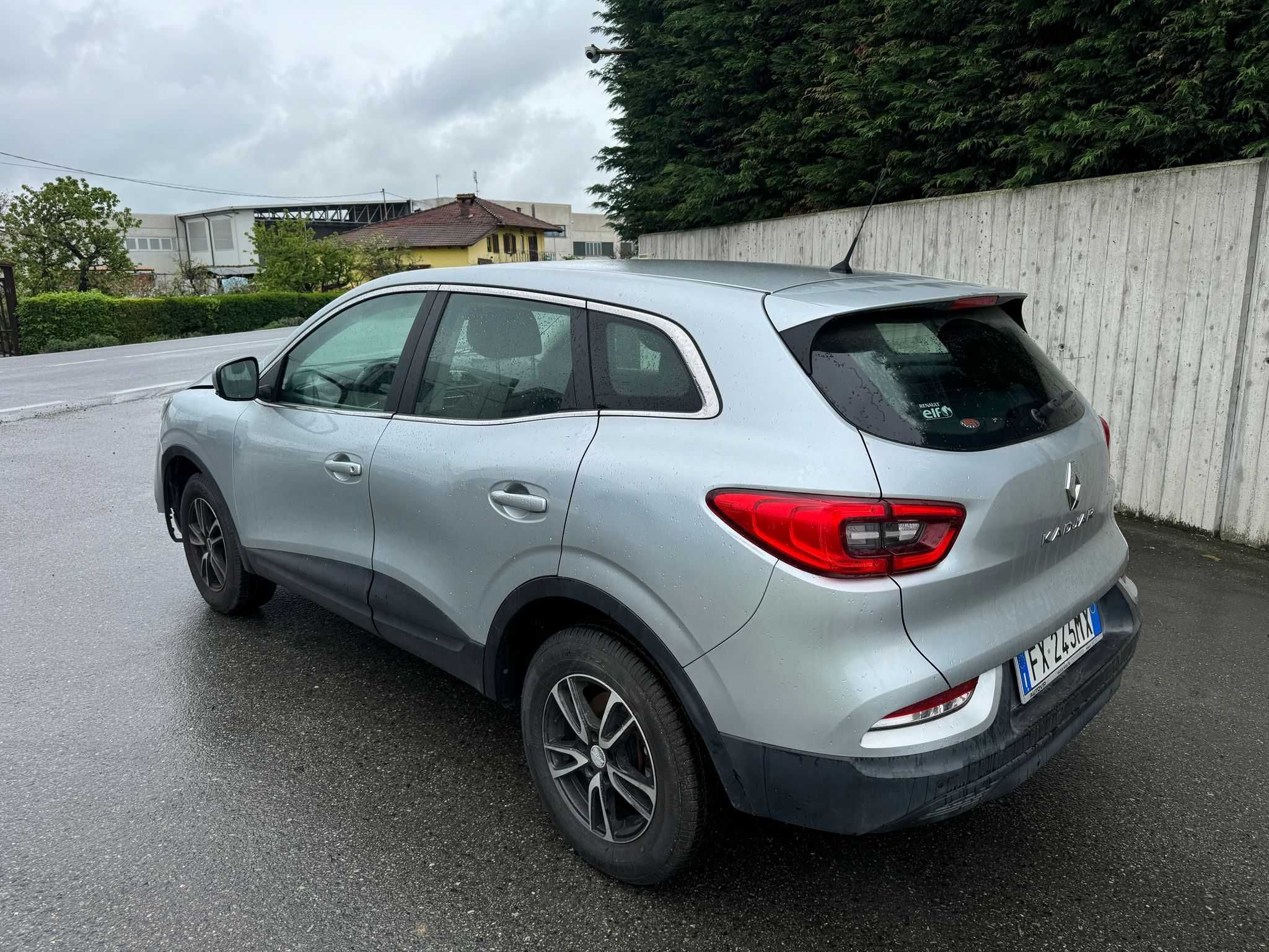 Renualt  Kadjar  1.4 benz  90.000 km   Posiadam  inne  auta  z  włoch