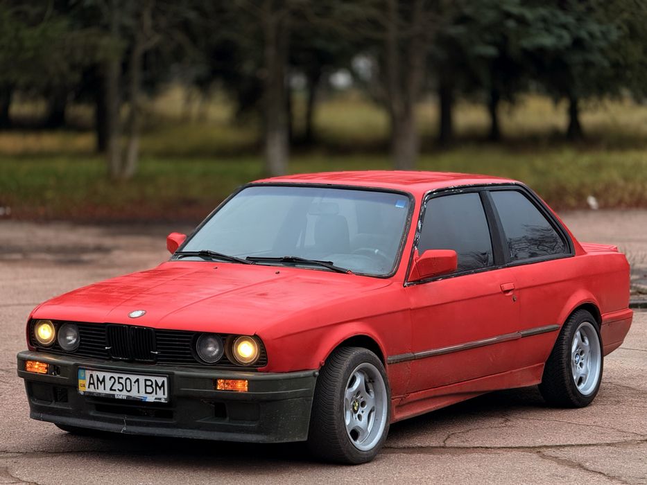 Продам корч е30 купе