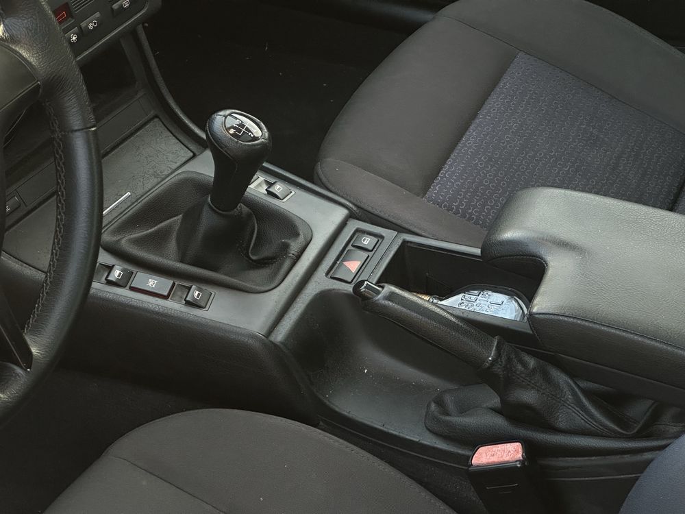 BMW E46 3118i.
