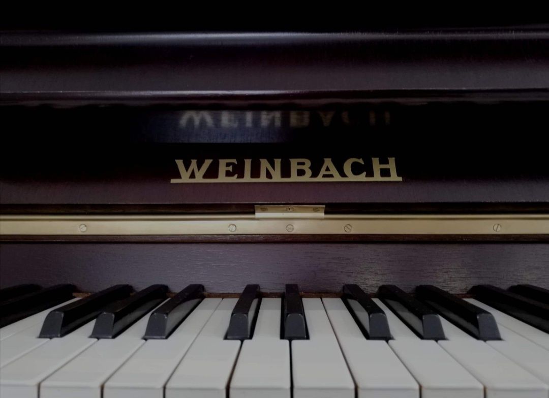 Pianino marki Weinbach