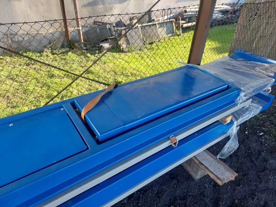 Podnośnik nożycowy najazd