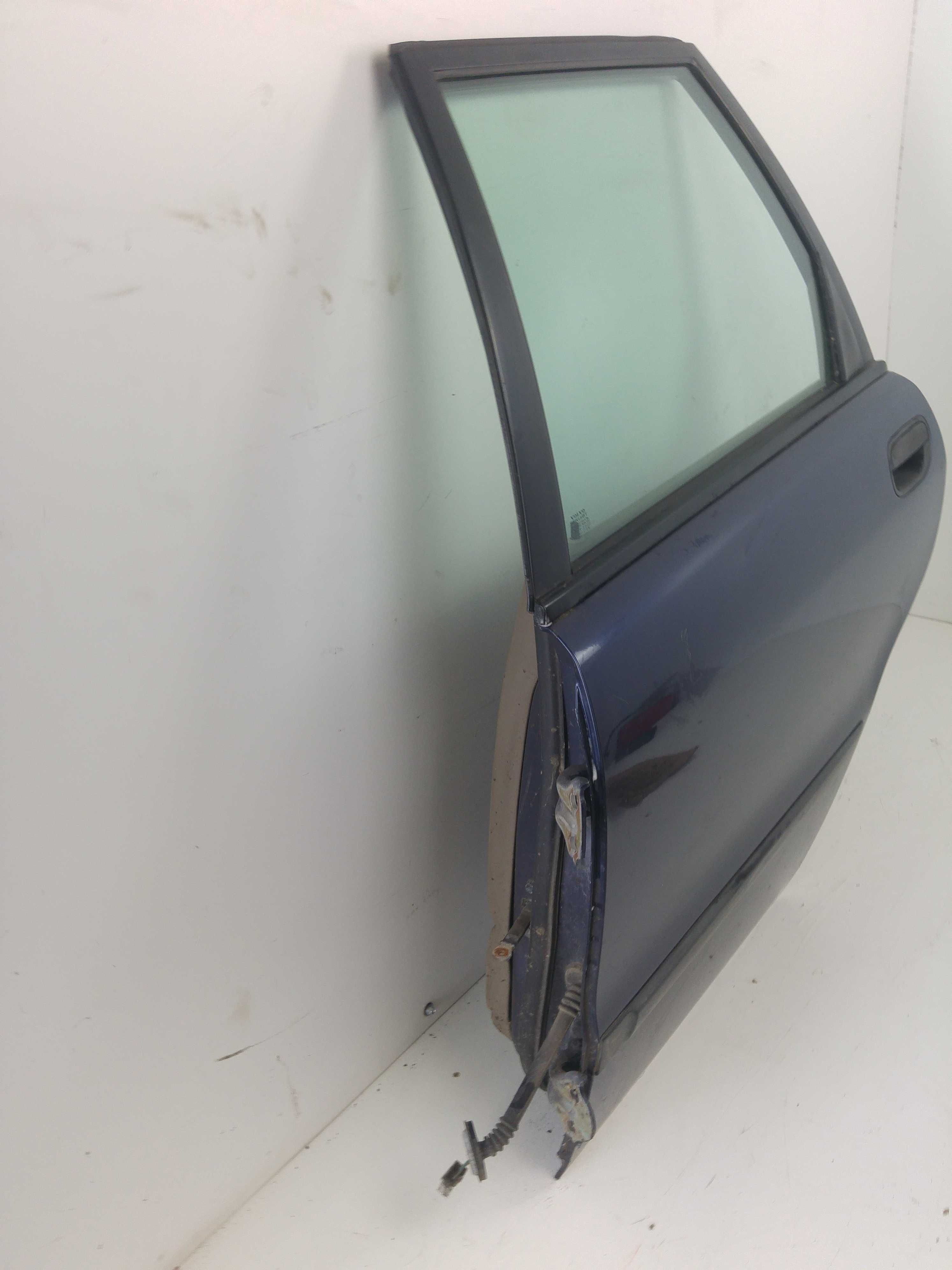 Volvo V40 I Drzwi Lewe  Tylne Lewy  Tył KOMPLETNE Kod 450 26