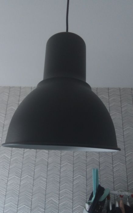 Candeeiro preto estilo industrial