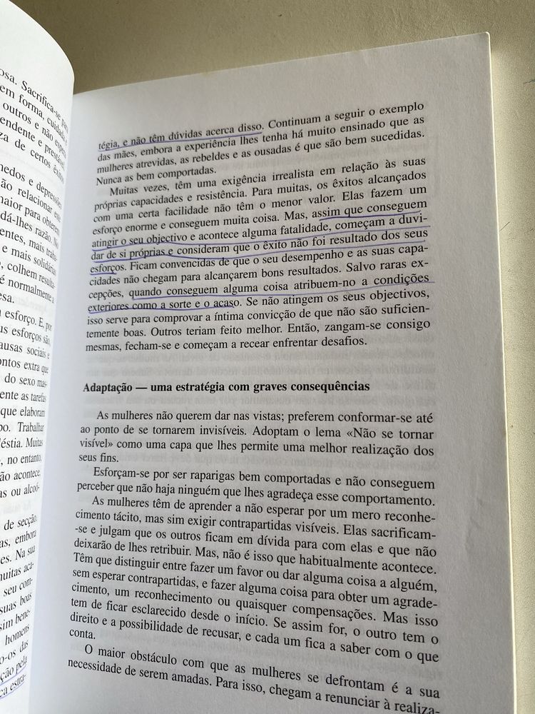 livro "As boas raparigas vão para o céu, as más vão para todo o lado"
