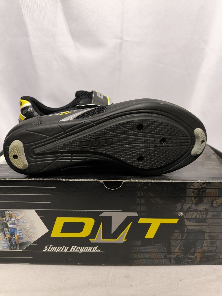 Nowe buty na rower szosowy DMT rozmiar 40 (25cm) SPDSL