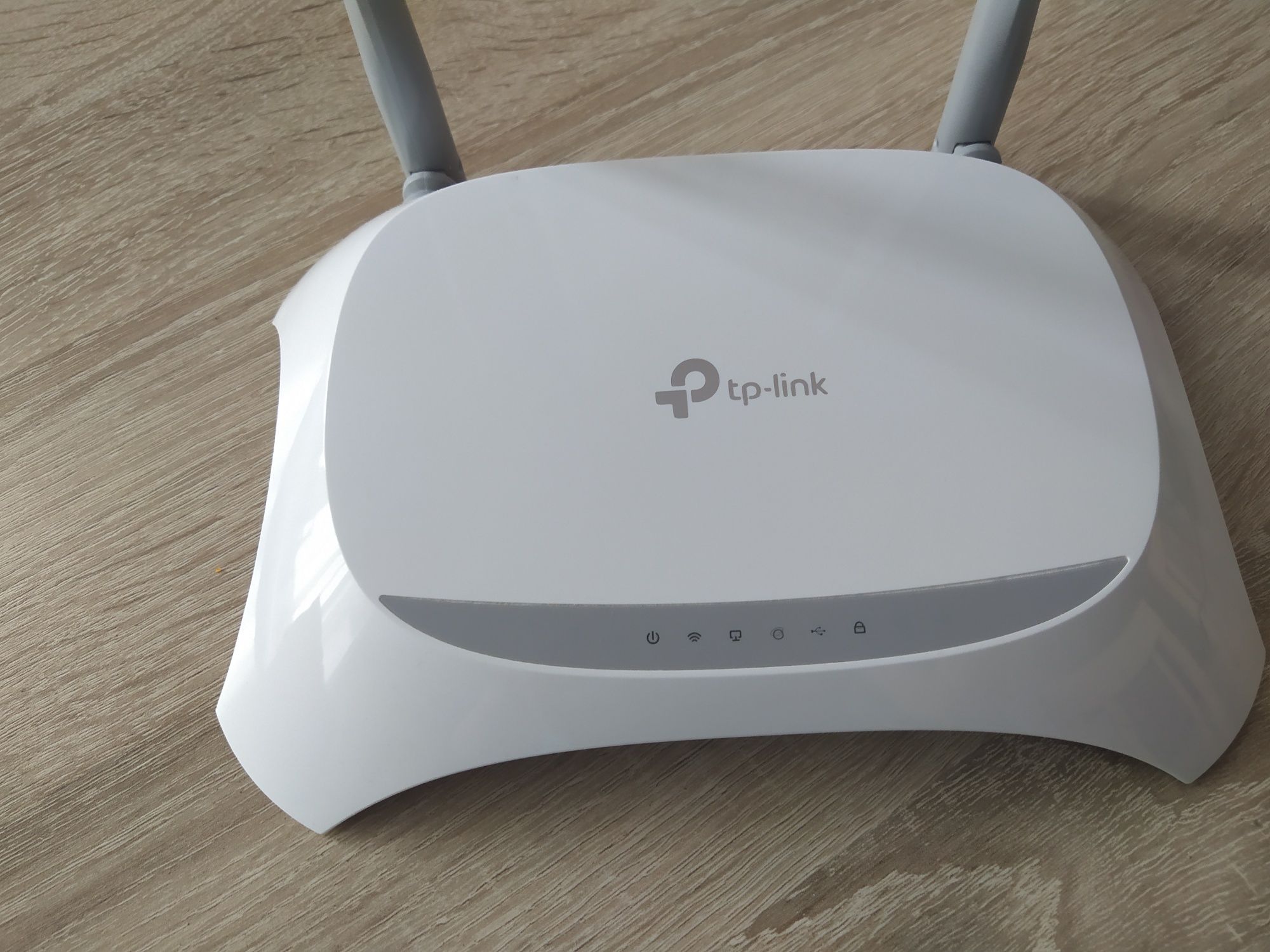 Router tp link mr3420