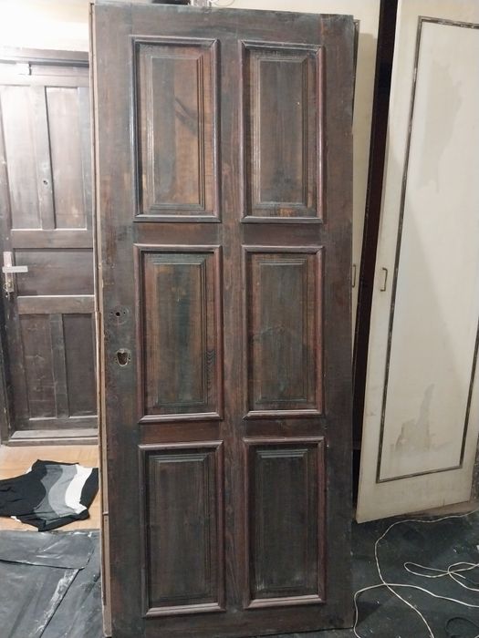 Дверь входная б.у. норм. Состояние 300 грн.