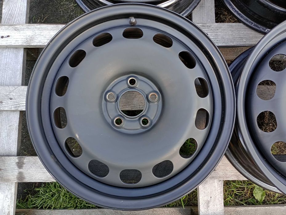 Felgi stalowe 16 cali 5x100 Audi VW Seat Skoda - STAN IDEALNY