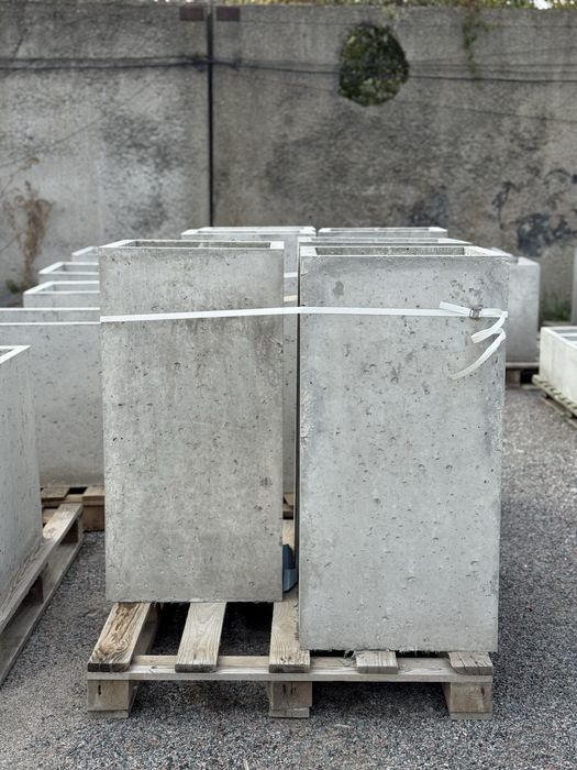 Бетонні підвазонники (кашпо)