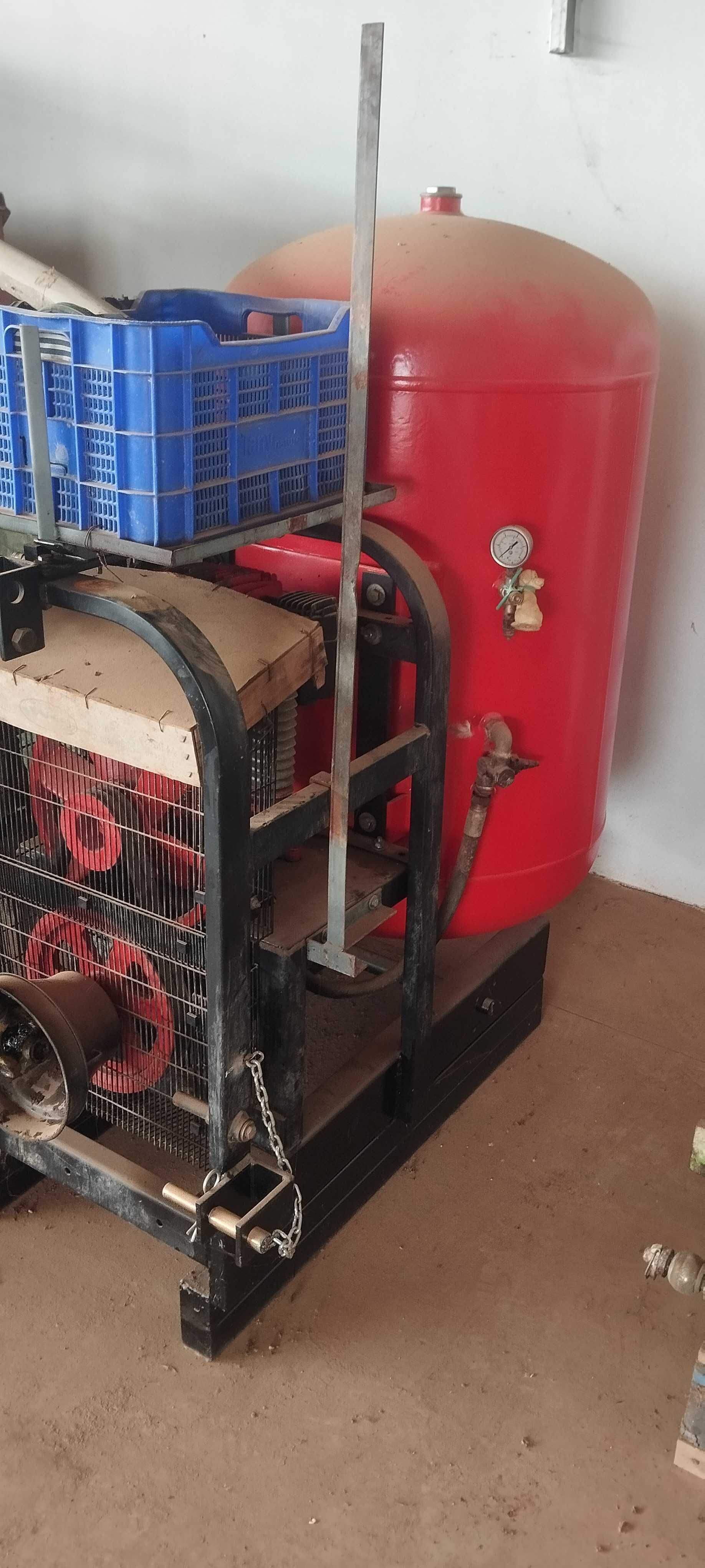 Compressor de podas 600L e acessórios