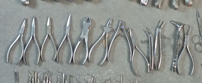 Інструменти стоматологічні ,медичні та зуботехнісні  бу.