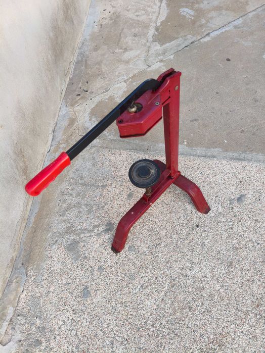 Arrolhador Mini-Industrial Quadrado Vermelho