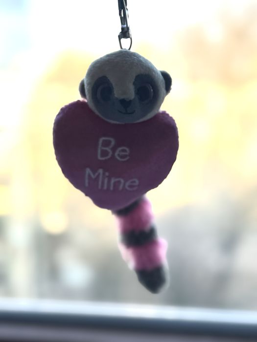 Brelok walentynki lemur maskotka zawieszka