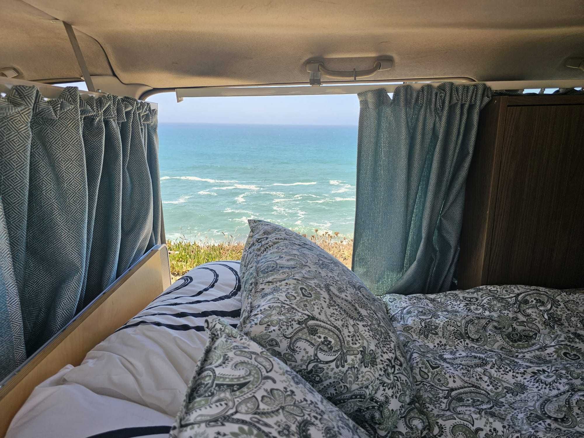 Autocaravana convertida de Mitsubishi Space Gear