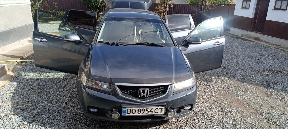 продам хонду акорд 7 універсал.
