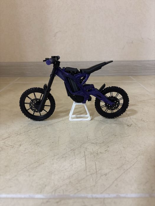 Mini Suron — декоративная 3D-модель, изготовленная на принтере