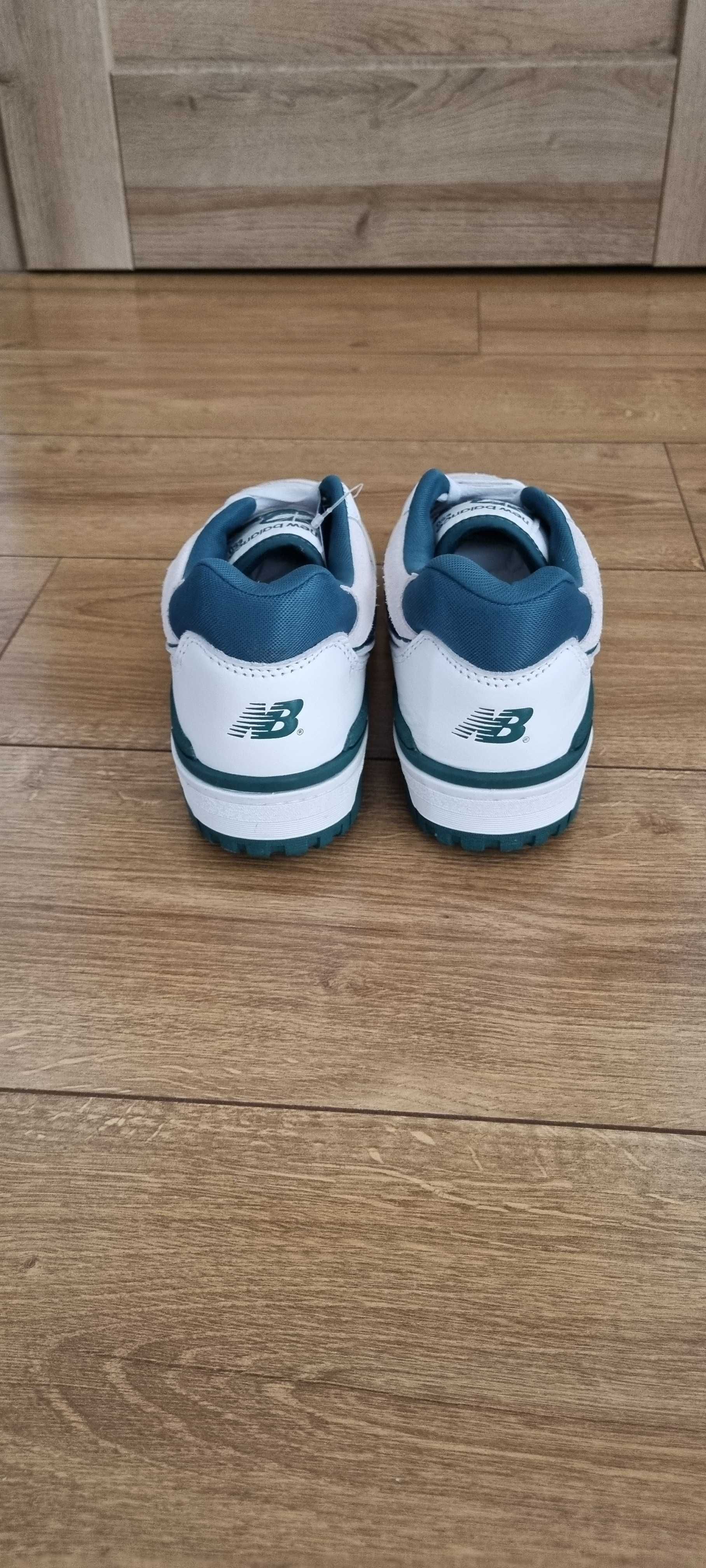 Białe trampki New Balance