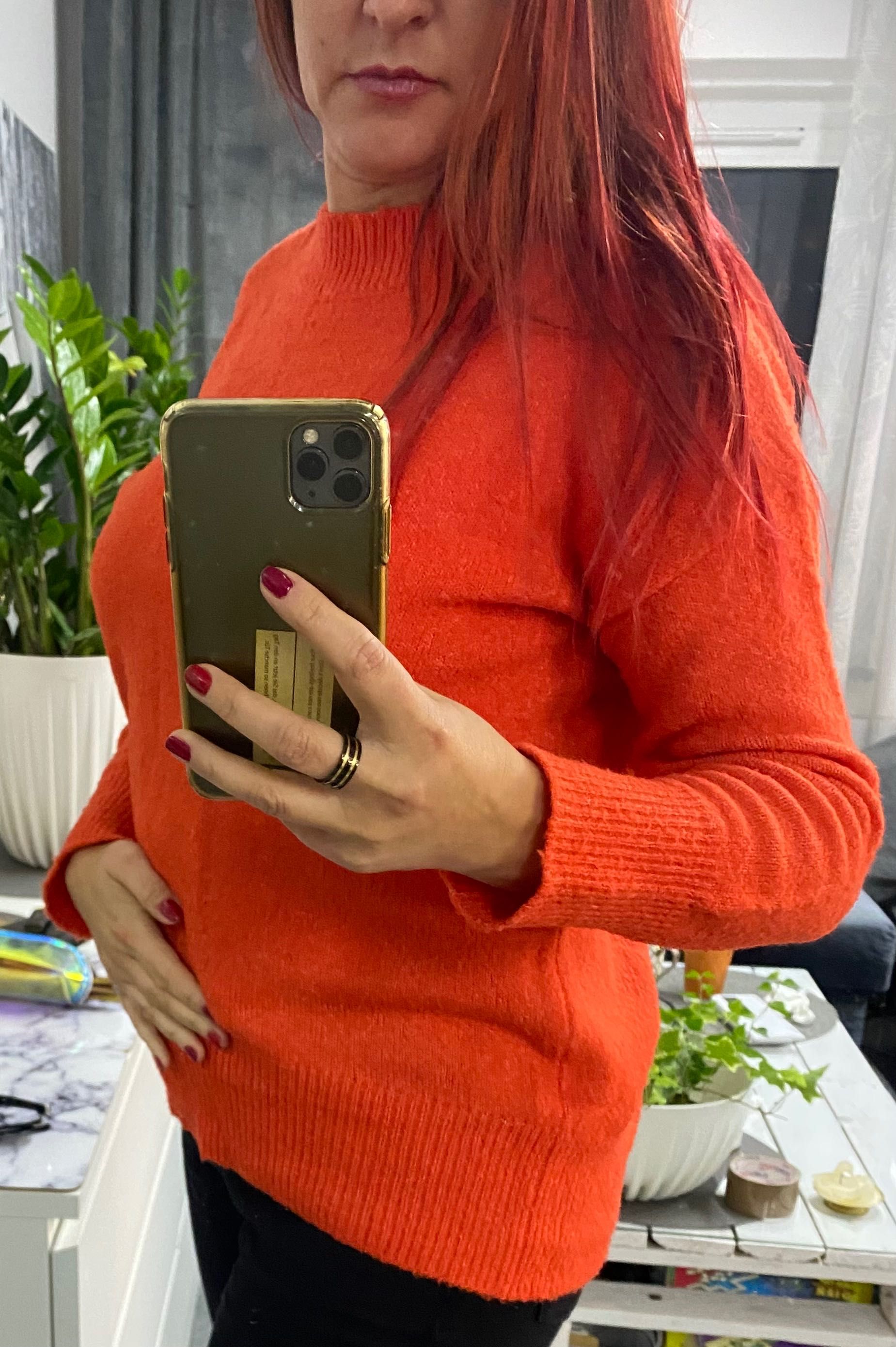Czerwony jaskrawy sweterek xs-s Primark