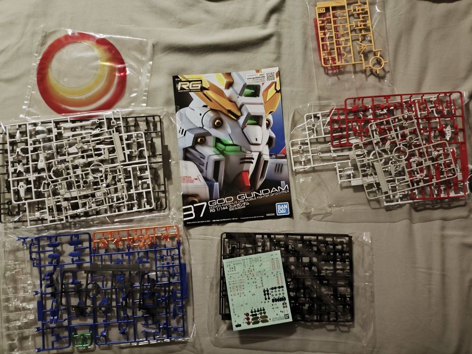 Real Grade - God Gundam Model Kit