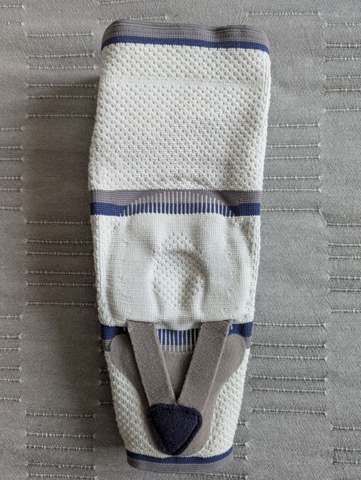 BORT Osgood-Schlatter наколенник, фиксатор коленного сустава. L3