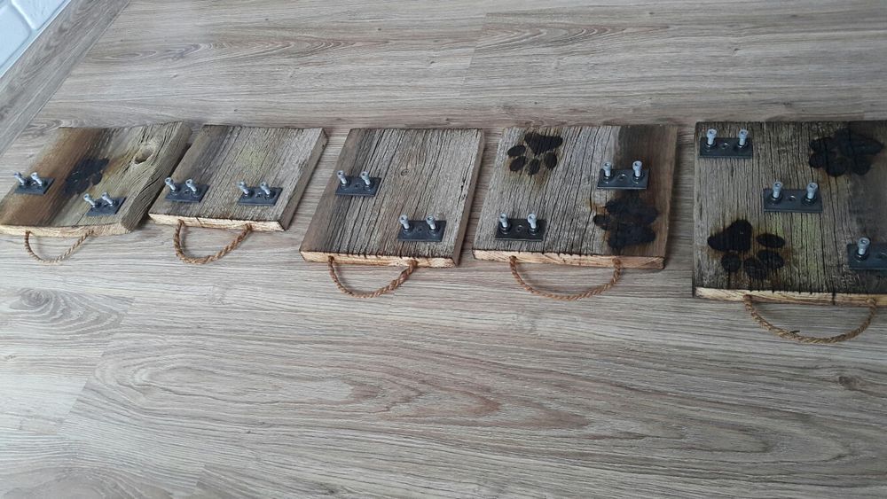 Wieszak na klucze z drewna. KEY HANGER , prezent, upominek.
