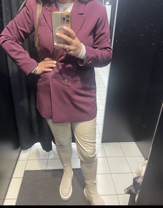 Жіночий бомбер на змійці , піджаки