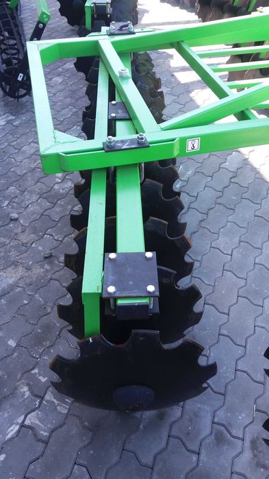 Дискова борона навісна Bomet 2,40 м польська лущильник дисковая борона